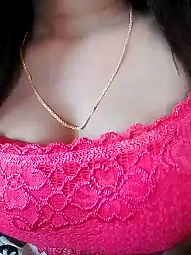 Snapshot of Esha_Babyy chatting on 12/24/24, 08:33 Esha Babyy online show from 12/24/24, 08:33