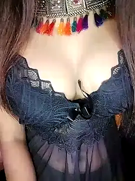 Snapshot of Esha_Babyy chatting on 12/29/24, 05:12 Esha Babyy online show from 12/29/24, 05:12