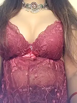 Snapshot of Esha_Babyy chatting on 01/21/25, 01:43 Esha Babyy online show from 01/21/25, 01:43