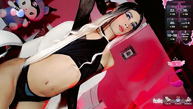 Snapshot of Jadee_Ariell chatting on 02/18/25, 07:43 Jadee Ariell online show from 02/18/25, 07:43