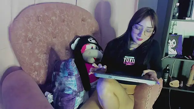 Snapshot of yulianademond66 chatting on 09/16/25, 03:29 yulianademond66 online show from 09/16/25, 03:29