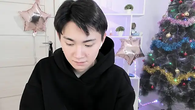 Snapshot of Miram_Yu chatting on 12/18/24, 03:26 Miram Yu online show from 12/18/24, 03:26