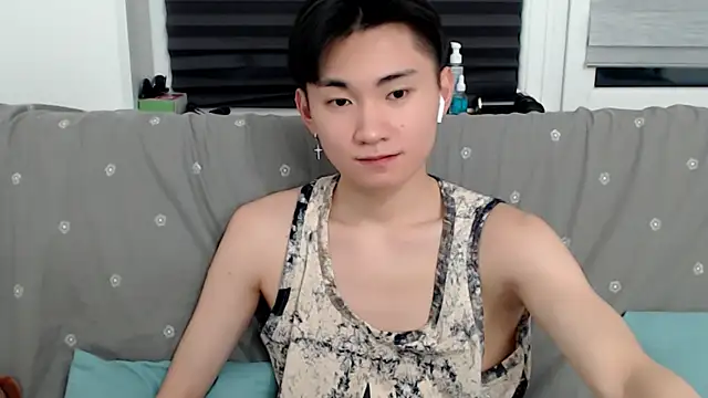 Snapshot of Miram_Yu chatting on 01/04/25, 08:48 Miram Yu online show from 01/04/25, 08:48