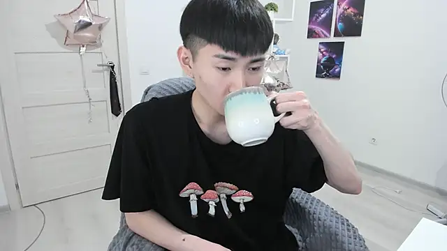 Snapshot of Miram_Yu chatting on 03/22/25, 10:59 Miram Yu online show from 03/22/25, 10:59