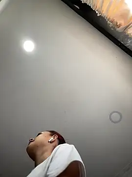 HannaRhodes online show from 01/15/25, 12:47