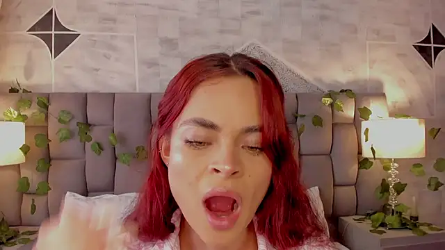 HannaRhodes online show from 01/23/25, 04:04