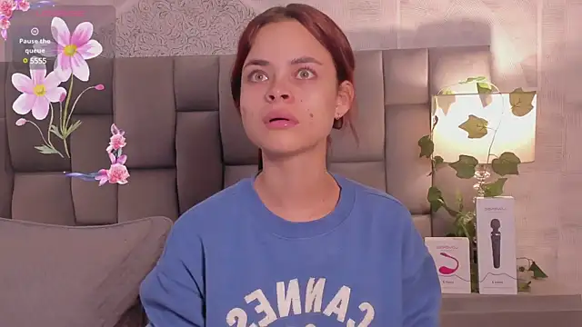 HannaRhodes online show from 02/08/25, 02:05