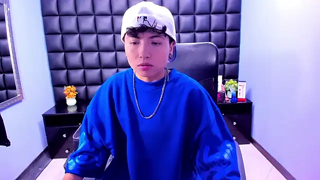 Snapshot of Im_Mathias chatting on 09/16/25, 08:32 Im Mathias online show from 09/16/25, 08:32