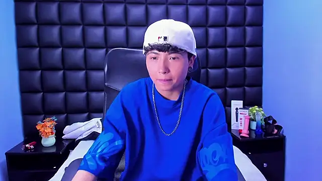 Snapshot of Im_Mathias chatting on 09/30/25, 04:34 Im Mathias online show from 09/30/25, 04:34