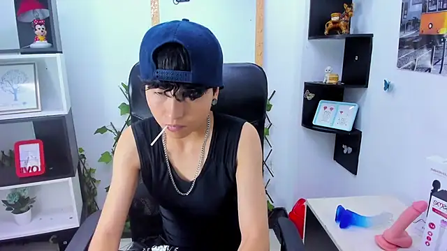 Snapshot of Im_Mathias chatting on 10/08/25, 07:33 Im Mathias online show from 10/08/25, 07:33