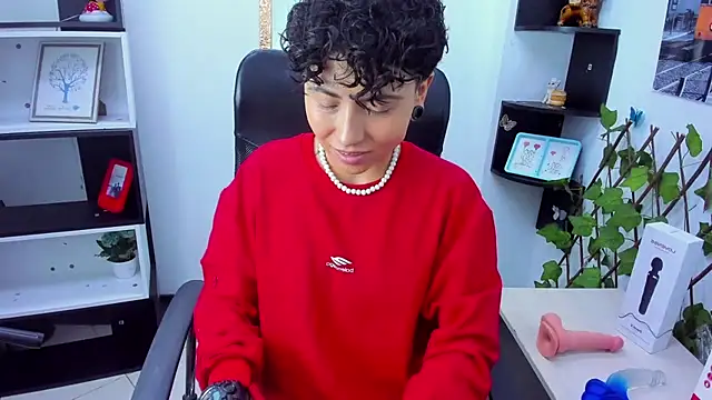 Snapshot of Im_Mathias chatting on 10/23/25, 07:45 Im Mathias online show from 10/23/25, 07:45