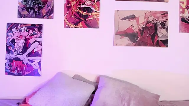 Snapshot of Luna-Chann chatting on 11/08/25, 08:51 Luna-Chann online show from 11/08/25, 08:51