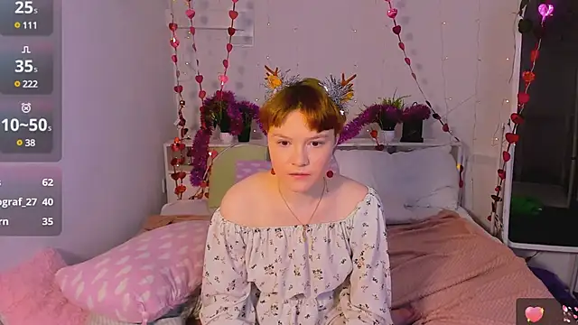 DreamyLuna online show from 12/31/24, 02:08