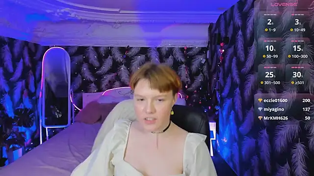 DreamyLuna online show from 01/05/25, 05:41