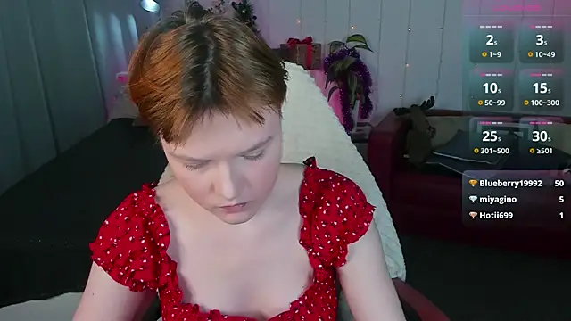 DreamyLuna online show from 01/10/25, 12:17