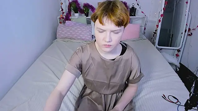 DreamyLuna online show from 01/11/25, 08:32
