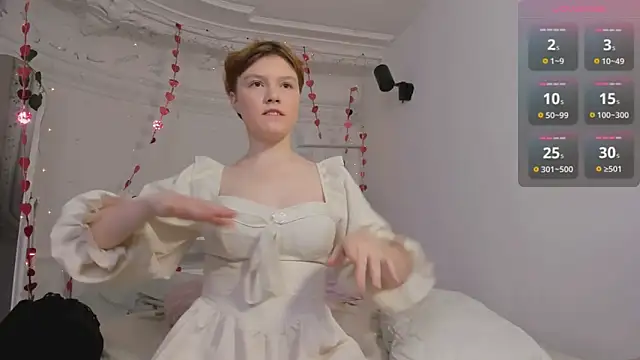 DreamyLuna online show from 01/12/25, 03:17