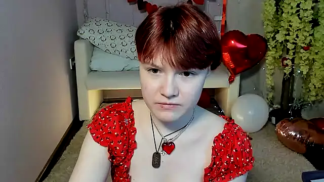 DreamyLuna online show from 02/19/25, 08:31