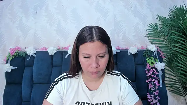 Melody Megann online show from 07/27/26, 07:54
