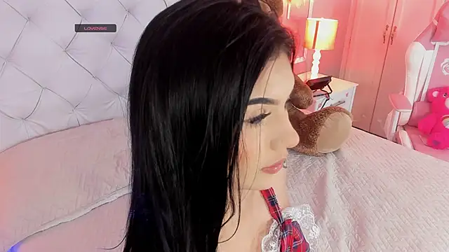 Snapshot of scarlet_hill chatting on 12/10/24, 01:55 scarlet hill online show from 12/10/24, 01:55