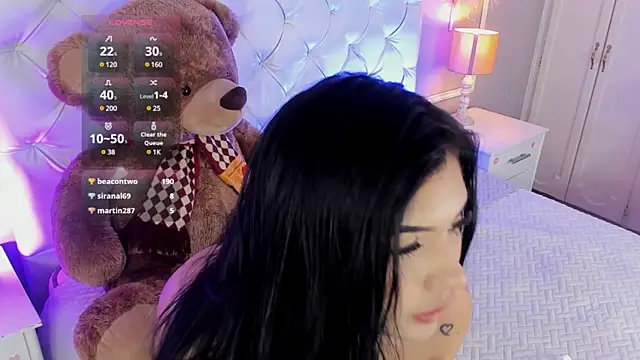 Snapshot of scarlet_hill chatting on 12/11/24, 05:15 scarlet hill online show from 12/11/24, 05:15