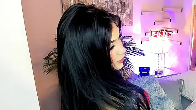 Snapshot of scarlet_hill chatting on 01/26/25, 01:20 scarlet hill online show from 01/26/25, 01:20