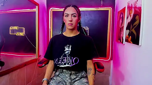 Isabella stanford2 online show from 11/08/25, 07:23