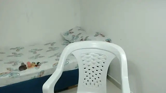 Snapshot of Agatha_browser chatting on 11/02/25, 12:51 Agatha browser online show from 11/02/25, 12:51