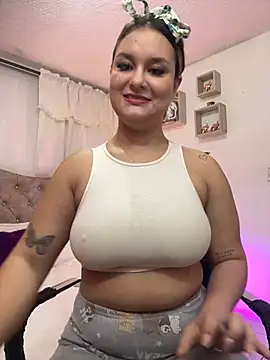 valeria gomezx online show from 03/07/25, 03:28
