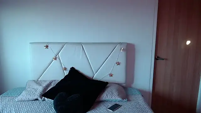 julz 03 online show from 11/29/25, 11:46