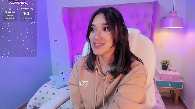  Sophie  miller online show from 09/27/25, 09:42