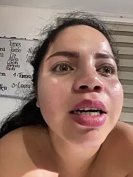 Snapshot of Elaa_euphoria chatting on 12/21/24, 11:34 Elaa euphoria online show from 12/21/24, 11:34