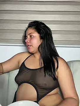 Snapshot of Elaa_euphoria chatting on 12/27/24, 12:50 Elaa euphoria online show from 12/27/24, 12:50