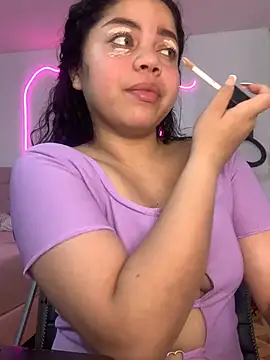 Snapshot of Elaa_euphoria chatting on 01/03/25, 10:51 Elaa euphoria online show from 01/03/25, 10:51