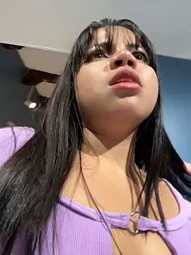 Snapshot of Elaa_euphoria chatting on 01/22/25, 10:37 Elaa euphoria online show from 01/22/25, 10:37