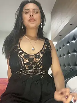 Snapshot of Effyvice13 chatting on 09/15/25, 06:35 Effyvice13 online show from 09/15/25, 06:35