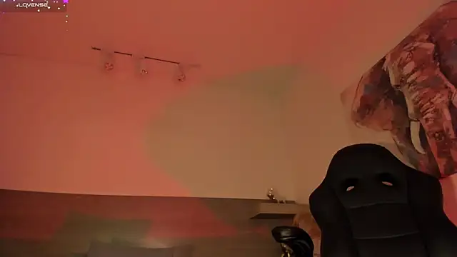 NyxShadow   online show from 02/26/25, 06:58