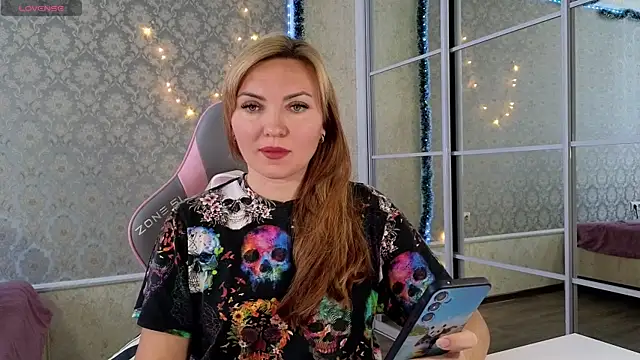 -DIVORA- online show from 12/16/24, 08:20