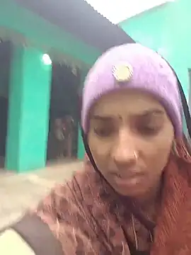 Diya  Baby online show from 12/30/24, 05:04