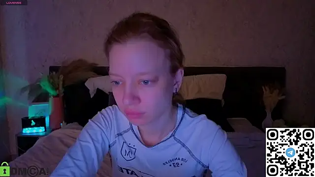 Michelle Blond online show from 04/28/26, 01:04
