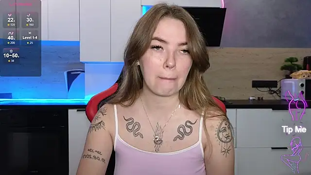 Snapshot of Vetalife chatting on 09/15/25, 10:04 Vetalife online show from 09/15/25, 10:04