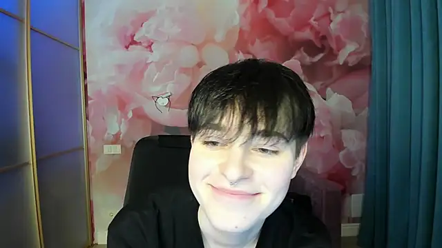 EmiliaYours online show from 12/09/24, 04:47