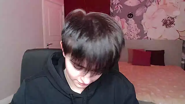 EmiliaYours online show from 12/15/24, 06:40