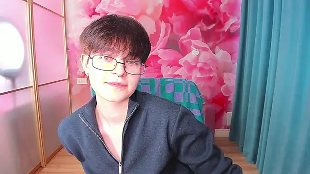 EmiliaYours online show from 01/26/25, 12:54