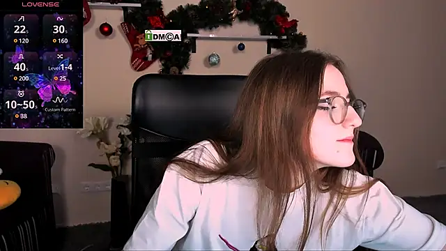 Snapshot of luna_berryy chatting on 01/03/25, 11:33 luna berryy online show from 01/03/25, 11:33
