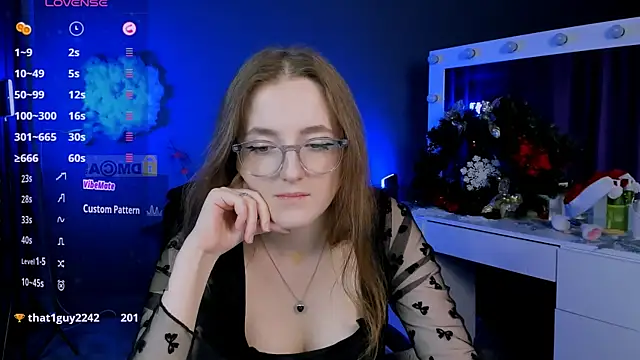 Snapshot of luna_berryy chatting on 01/11/25, 03:23 luna berryy online show from 01/11/25, 03:23