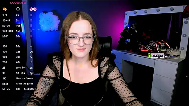 Snapshot of luna_berryy chatting on 02/17/25, 08:04 luna berryy online show from 02/17/25, 08:04