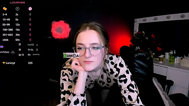 Snapshot of luna_berryy chatting on 02/21/25, 02:39 luna berryy online show from 02/21/25, 02:39