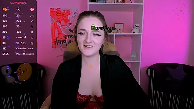 luna berryy online show from 09/26/25, 07:51