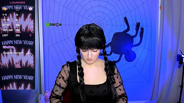 luna berryy online show from 10/24/25, 07:43